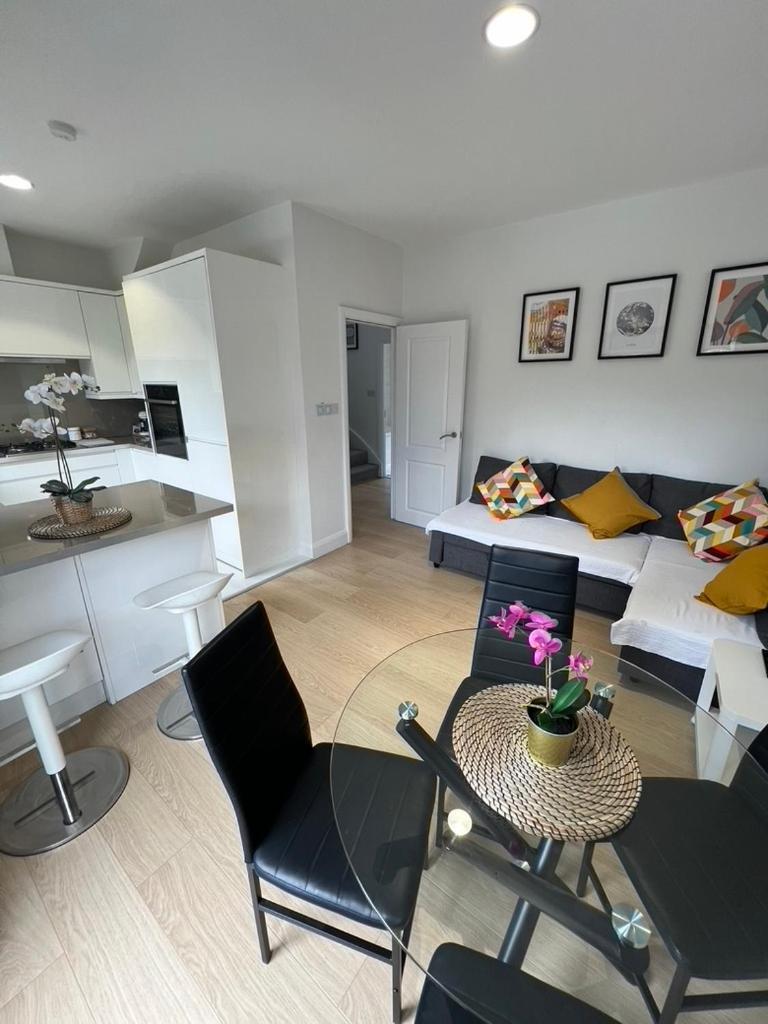 Zenobia London Luxury Apartments ฟินชืลีย์ ภายนอก รูปภาพ