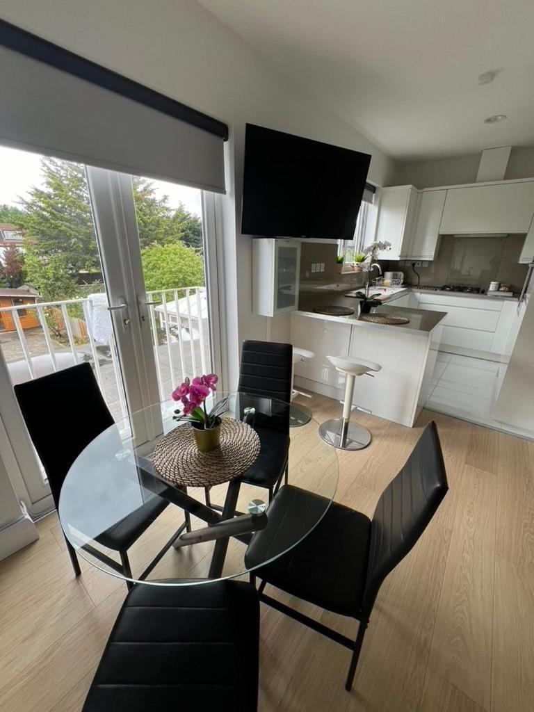 Zenobia London Luxury Apartments ฟินชืลีย์ ภายนอก รูปภาพ