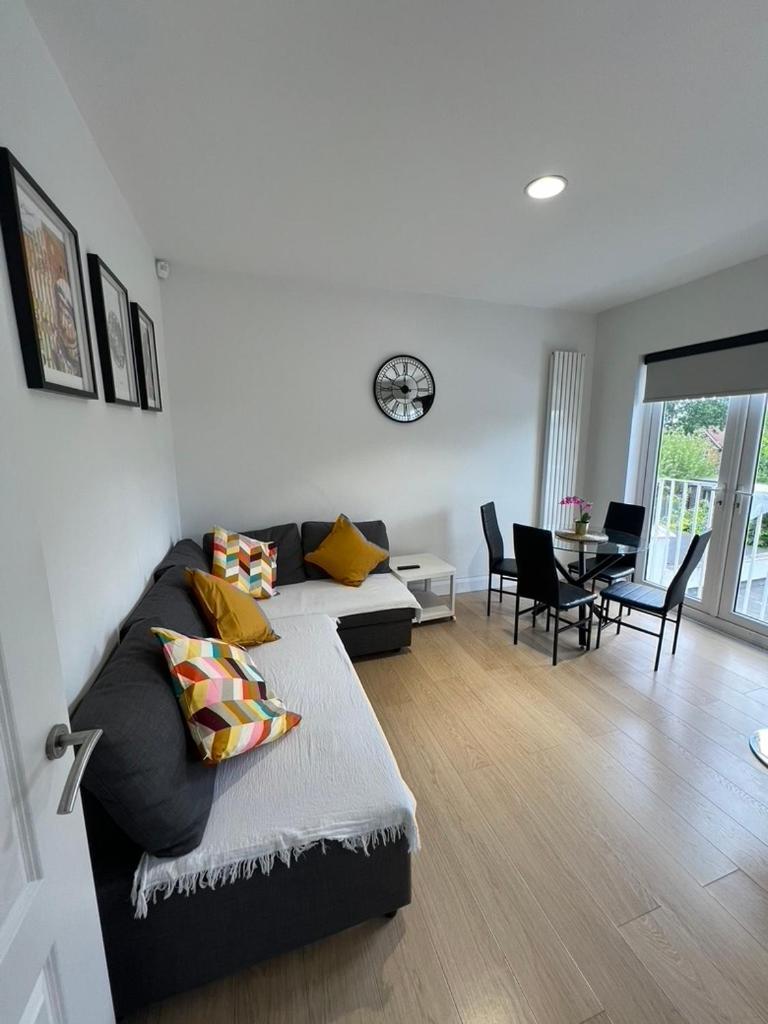 Zenobia London Luxury Apartments ฟินชืลีย์ ภายนอก รูปภาพ