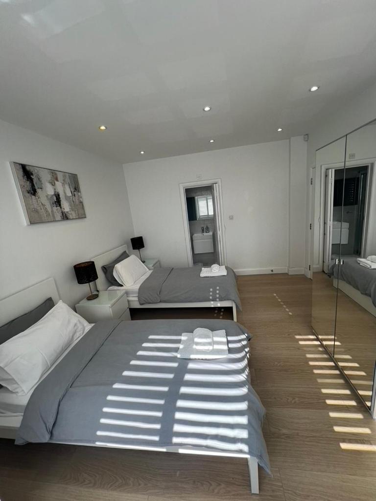 Zenobia London Luxury Apartments ฟินชืลีย์ ภายนอก รูปภาพ