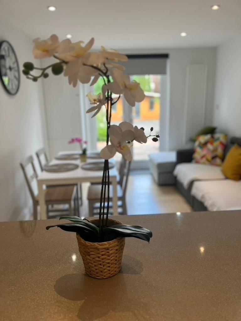 Zenobia London Luxury Apartments ฟินชืลีย์ ภายนอก รูปภาพ